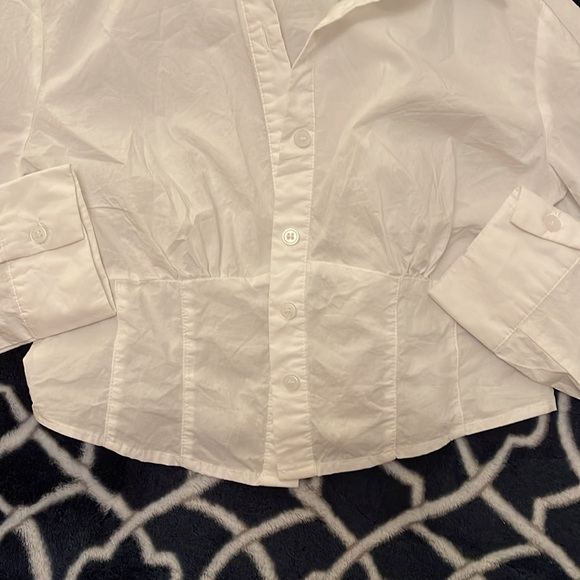 White Cropped Button Up - Picture 2 of 3